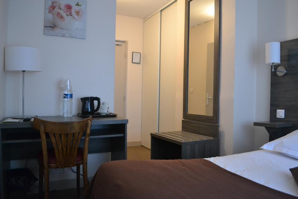 Logis-Hotel & Restaurant Le Carnot Bolbec Room photo